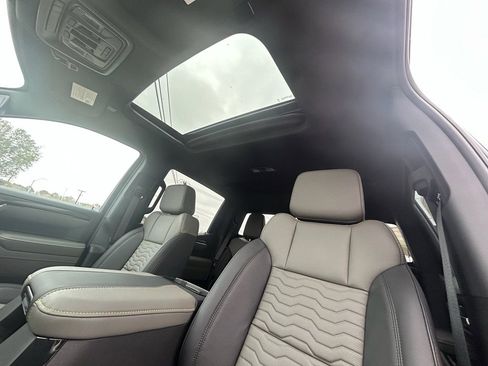 New 2026 Chevrolet Silverado 1500 ZR2 AWD/4WD image 28