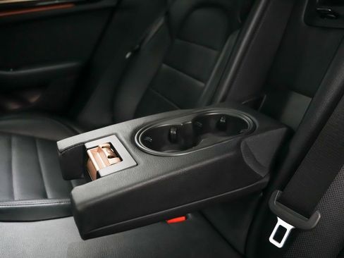 Certified 2025 Porsche Panamera 4 AWD/4WD image 19