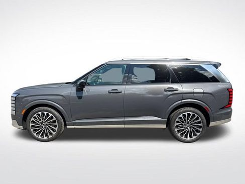 Used 2026 Hyundai Palisade Calligraphy FWD image 3