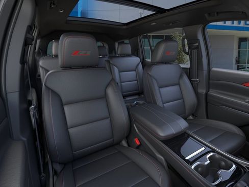 New 2026 Chevrolet Traverse Z71 AWD/4WD image 16