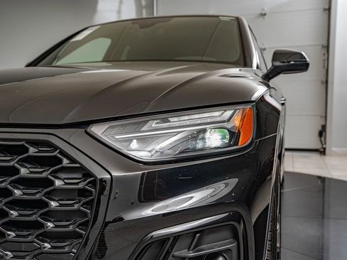 Used 2023 Audi Q5 2.0T Premium Plus w/ Premium Plus Package AWD/4WD image 13