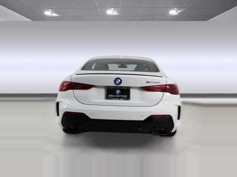 Used 2025 BMW M440i Coupe w/ Premium Package image 10