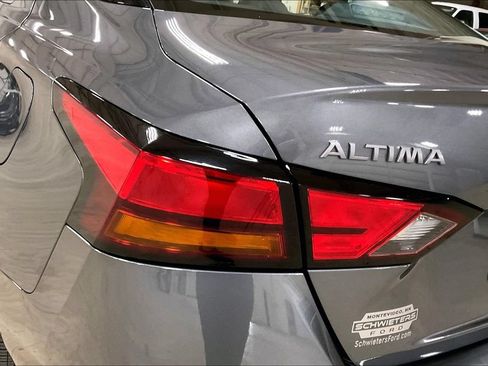Used 2025 Nissan Altima 2.5 SR AWD/4WD image 27