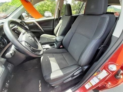 Used 2016 Toyota RAV4 XLE w/ Convenience Package AWD/4WD image 32