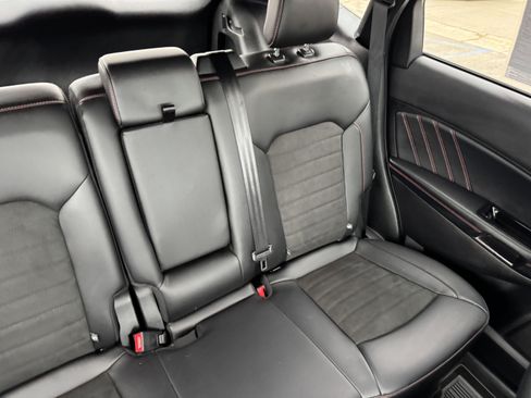 Used 2020 Ford Edge ST-Line w/ Cold Weather Package image 14