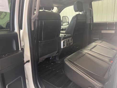 Used 2020 Ford F250 Lariat w/ Lariat Ultimate Package image 24