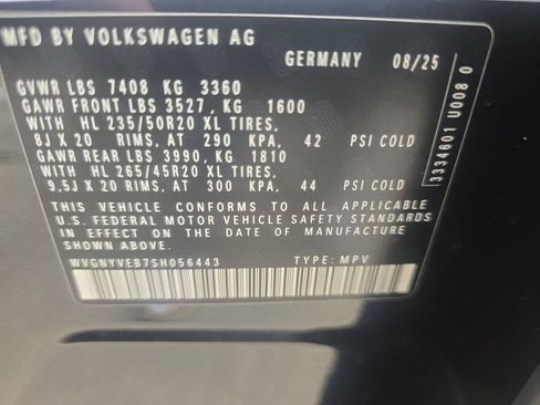 Used 2025 Volkswagen ID. Buzz Pro S Plus AWD/4WD image 14