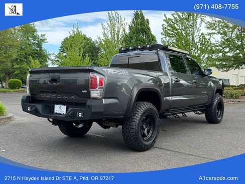 Used 2021 Toyota Tacoma TRD Off-Road AWD/4WD image 8
