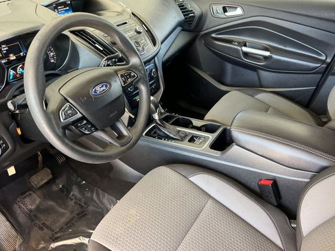 Used 2017 Ford Escape SE FWD image 11