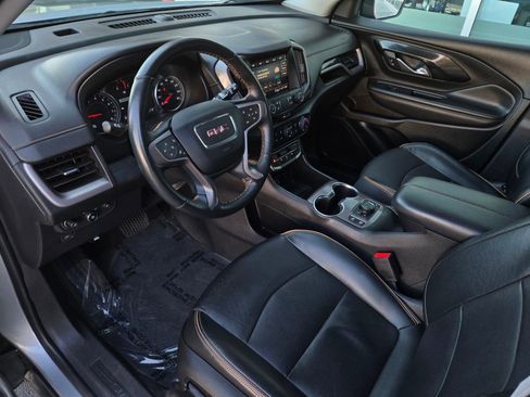 Used 2023 GMC Terrain AT4 image 8