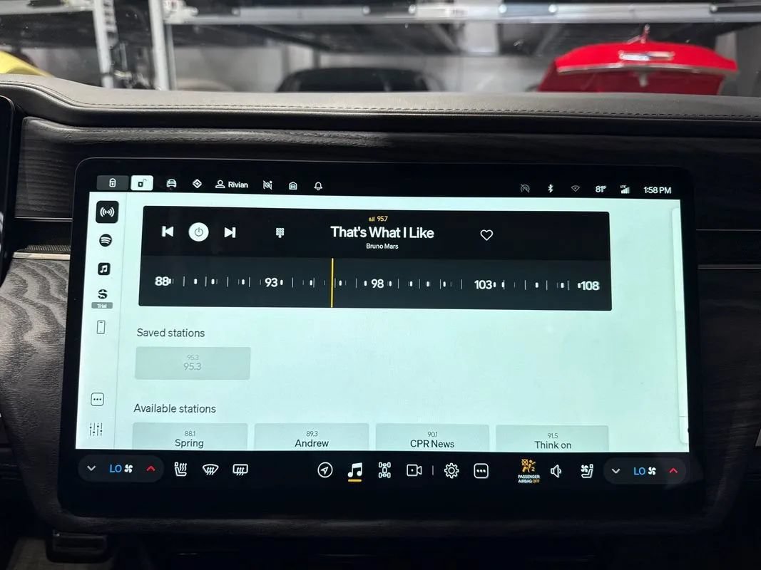 Used 2022 Rivian R1T Adventure AWD/4WD image 95