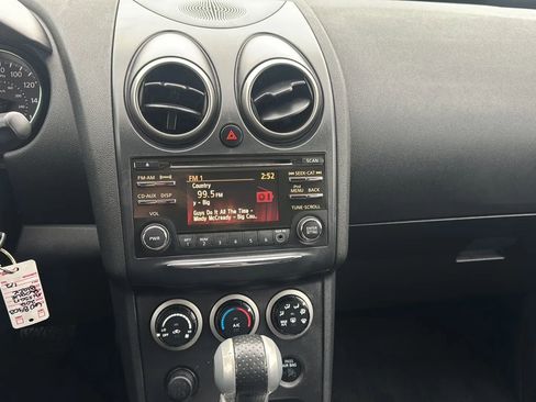 Used 2012 Nissan Rogue S w/ Special Edition Pkg FWD image 31