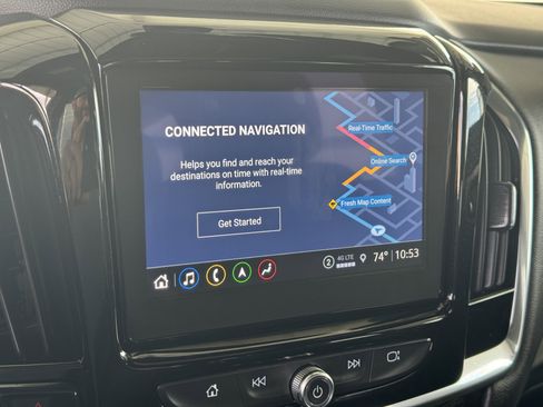 Used 2023 Chevrolet Traverse Premier image 24