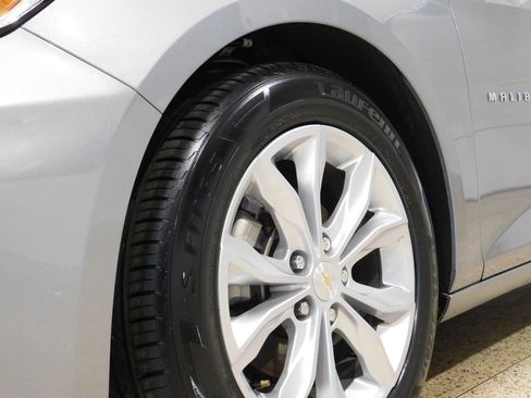 Used 2023 Chevrolet Malibu LT FWD image 19