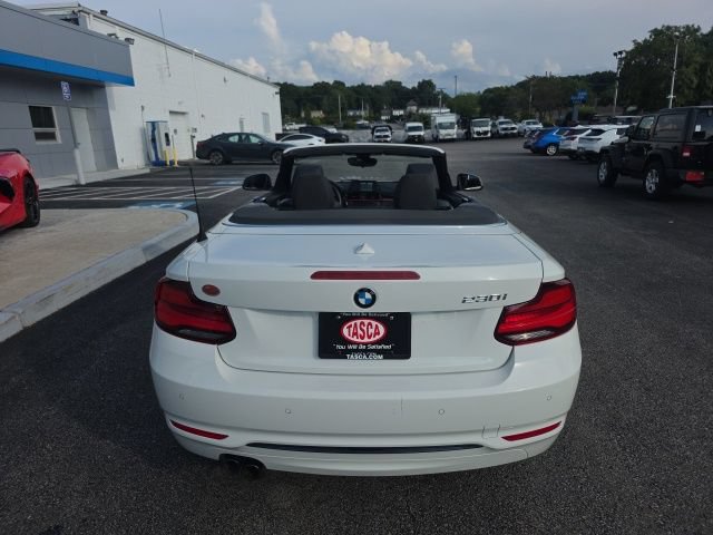 Used 2020 BMW 230i Convertible w/ Convenience Package RWD image 3