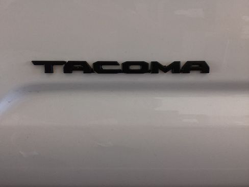 Used 2019 Toyota Tacoma SR5 AWD/4WD image 57
