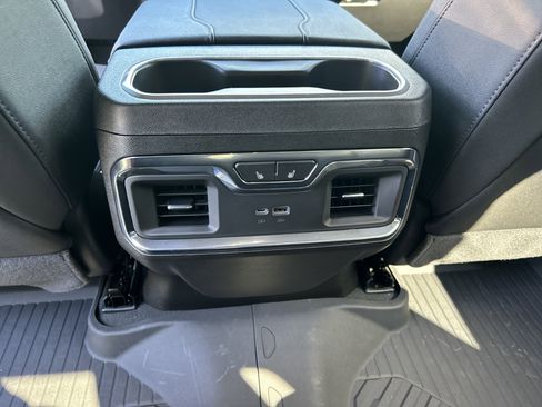 Used 2025 Chevrolet Silverado 2500 LTZ w/ LTZ Convenience Package image 22