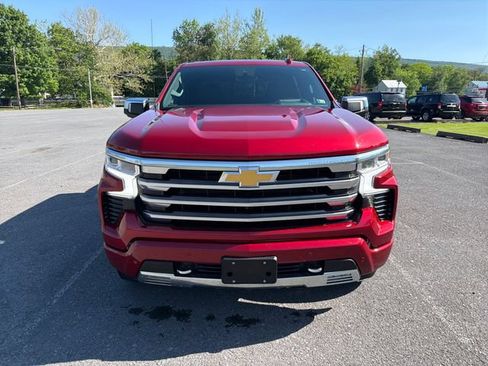 Used 2023 Chevrolet Silverado 1500 High Country w/ Technology Package AWD/4WD image 9