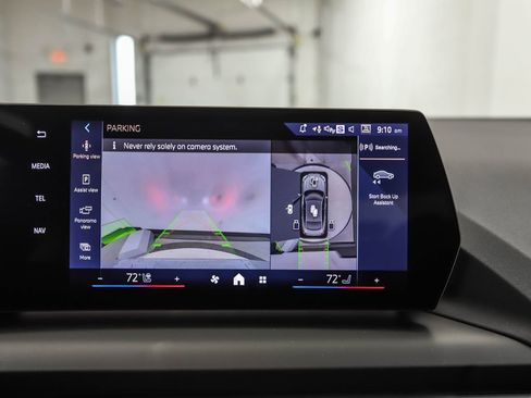 Used 2026 BMW 228i xDrive w/ Technology Package image 19