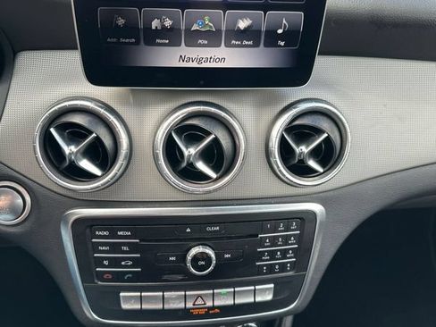 Used 2019 Mercedes-Benz CLA 250 4MATIC image 20