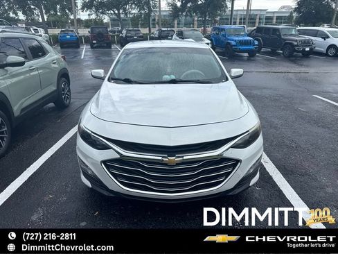 Used 2022 Chevrolet Malibu LT FWD image 1