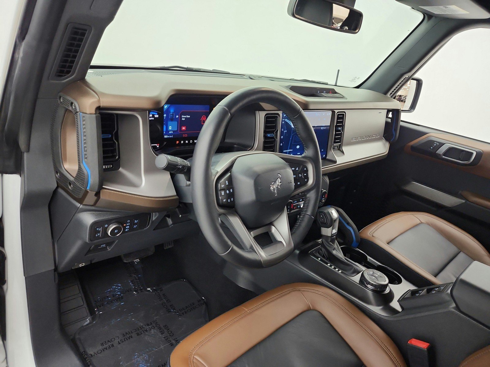 Used 2022 Ford Bronco Outer Banks AWD/4WD image 9