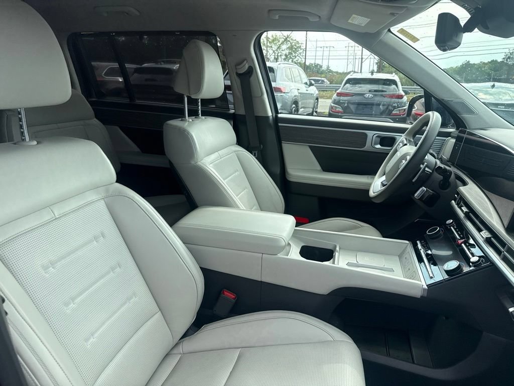 Used 2025 Hyundai Santa Fe Calligraphy AWD/4WD image 25