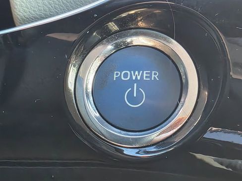 Used 2017 Toyota Prius Two image 45