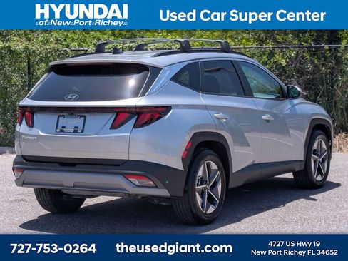 Used 2025 Hyundai Tucson SEL FWD image 5