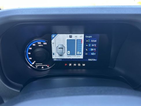 Used 2024 Ford Bronco Everglades image 15