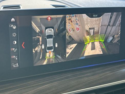 Used 2018 BMW 530e RWD image 21