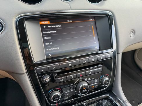 Used 2017 Jaguar XJ R-Sport RWD image 65