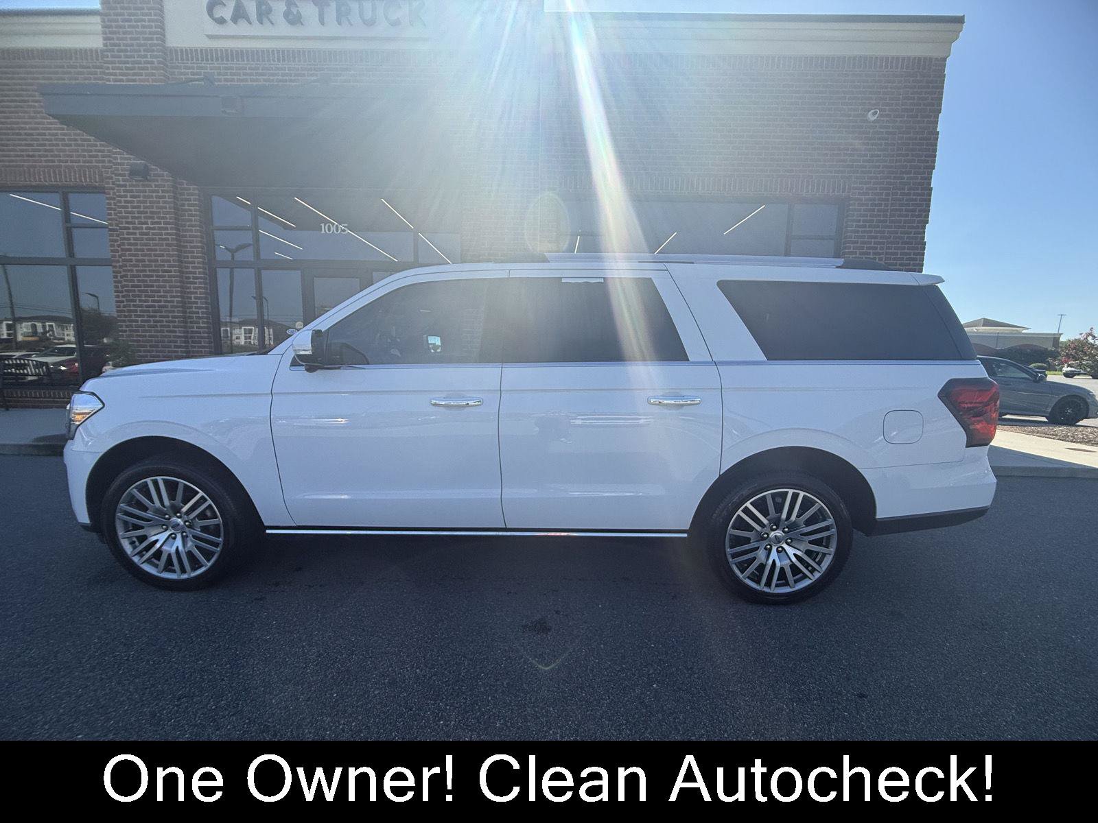 Used 2022 Ford Expedition Max Limited AWD/4WD image 3