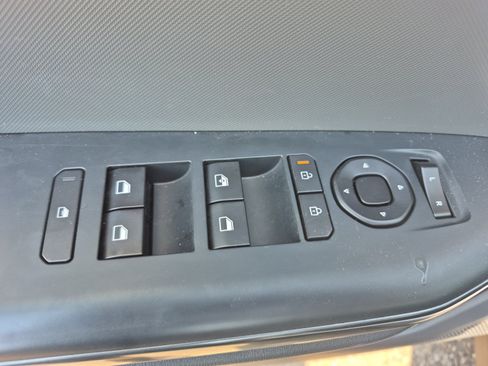 Used 2025 Kia K4 FWD image 15