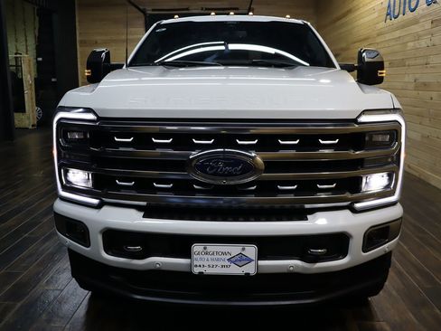 Used 2024 Ford F250 Platinum image 7