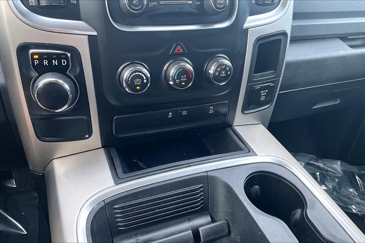 Used 2020 RAM 1500 Warlock RWD image 34