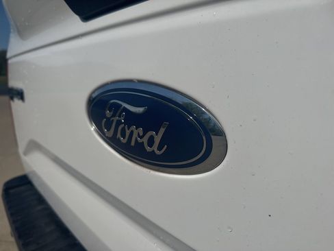 Used 2016 Ford F150 XLT w/ Equipment Group 301A Mid image 5