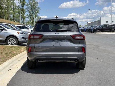 Used 2024 Ford Escape ST-Line Elite AWD/4WD image 10