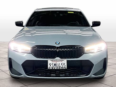 Used 2025 BMW 330i Sedan w/ M Sport Package image 3