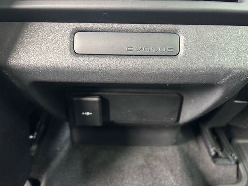 Used 2023 Land Rover Range Rover Evoque R-Dynamic S image 29