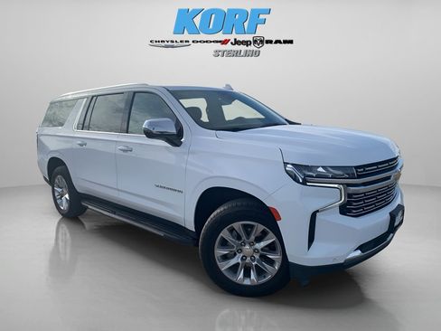 Used 2023 Chevrolet Suburban Premier image 11