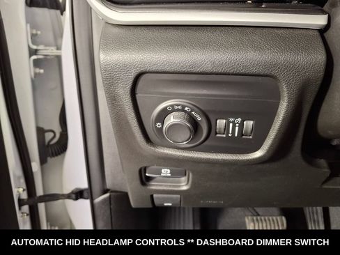Used 2023 Jeep Grand Cherokee L Laredo AWD/4WD image 15