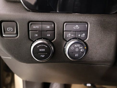 Used 2023 GMC Sierra 1500 Elevation w/ X31 Off-Road Package image 11