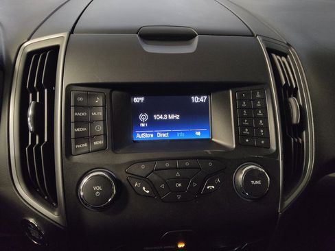 Used 2018 Ford Edge SE AWD/4WD image 25