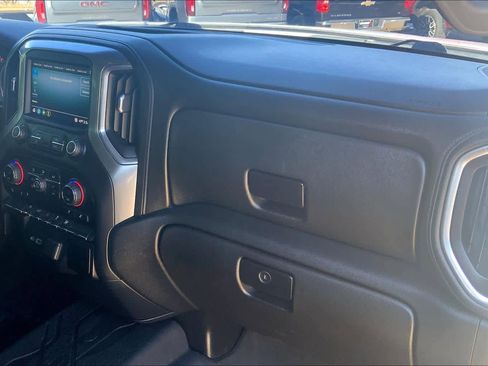 Used 2019 Chevrolet Silverado 1500 LT w/ Texas Edition image 18