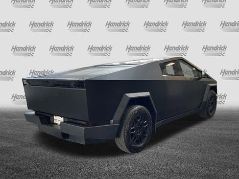 Used 2024 Tesla Cybertruck AWD Crew Cab image 10