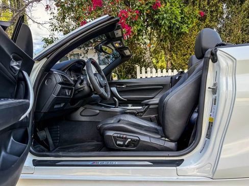 Used 2016 BMW M235i Convertible image 28