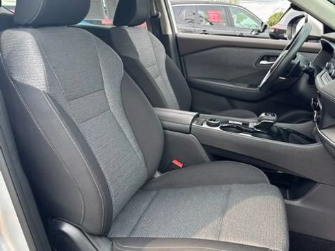 Certified 2023 Nissan Rogue SV AWD/4WD image 13