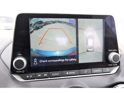 Used 2024 Nissan Sentra SR w/ SR Premium Package image 25