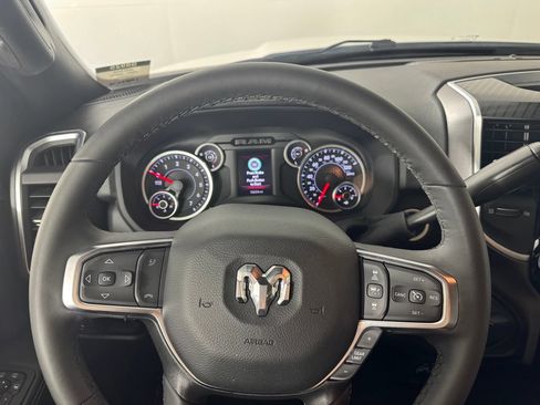 Used 2025 RAM 2500 Big Horn AWD/4WD image 12